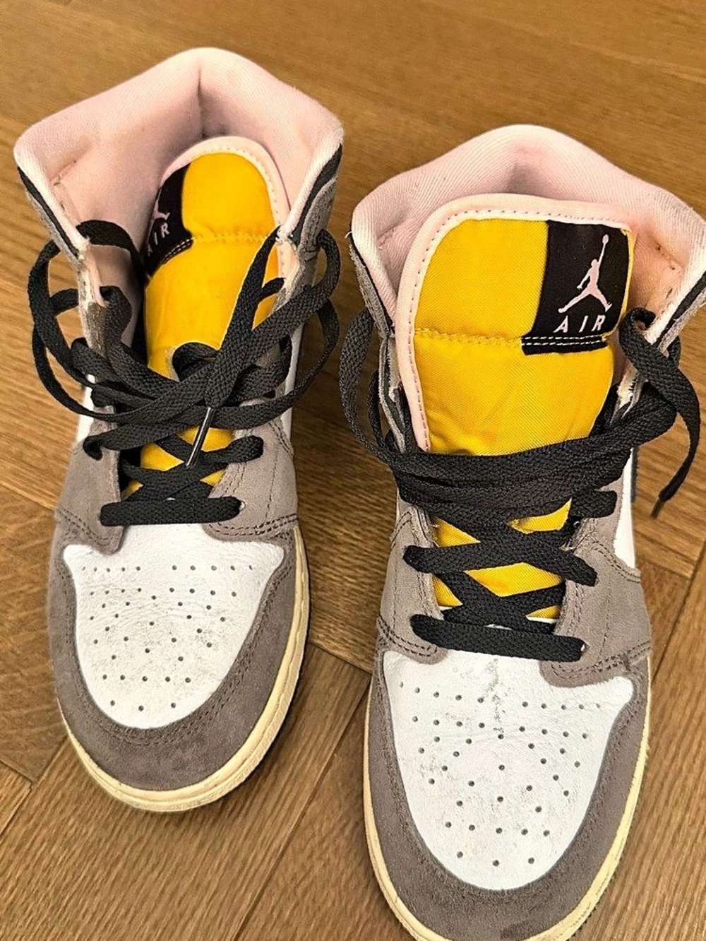 Jordan Air Jordan 1 Mid SE GS 'Cave Stone' High Top Sneakers Gray & Pink Boys US